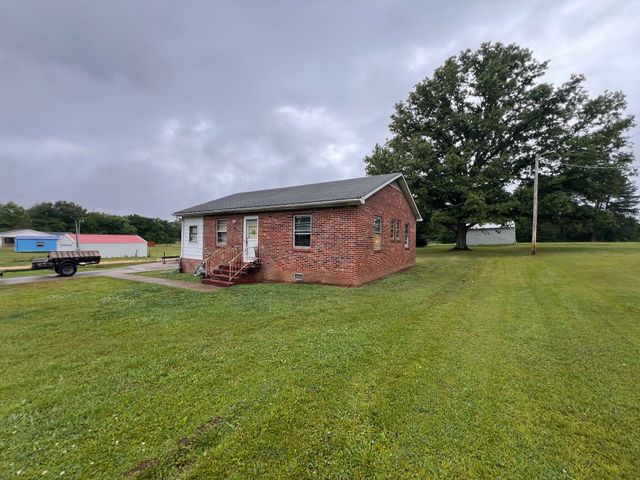 168 Pafford St, Big Sandy, TN 38221