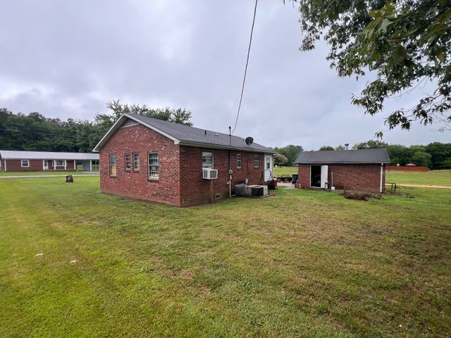 168 Pafford St, Big Sandy, TN 38221