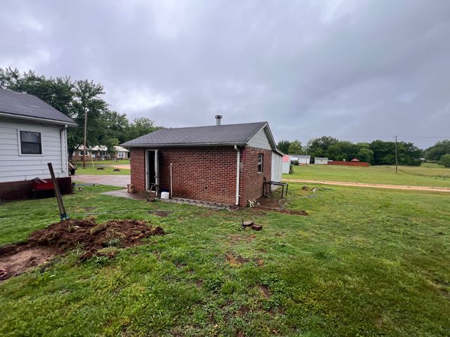 168 Pafford St, Big Sandy, TN 38221