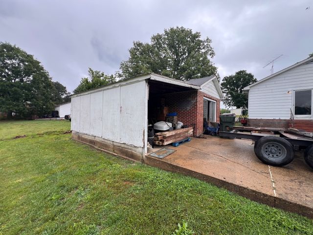 168 Pafford St, Big Sandy, TN 38221