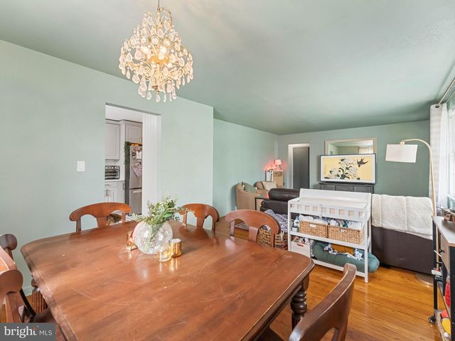 39 NEWELL AVE, Cherry Hill, NJ 08034