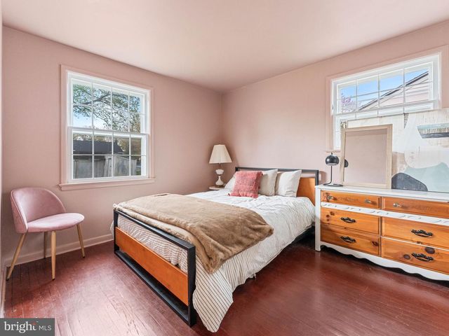 39 NEWELL AVE, Cherry Hill, NJ 08034