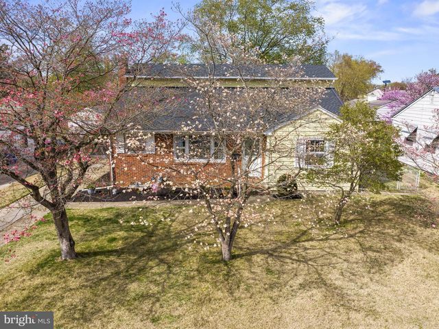 39 NEWELL AVE, Cherry Hill, NJ 08034