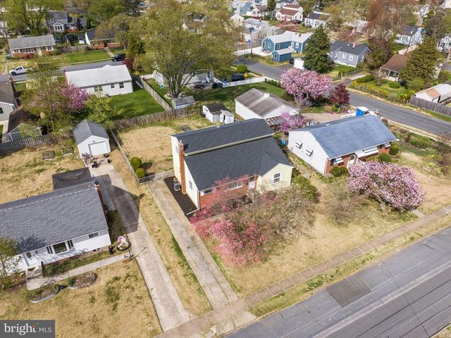 39 NEWELL AVE, Cherry Hill, NJ 08034