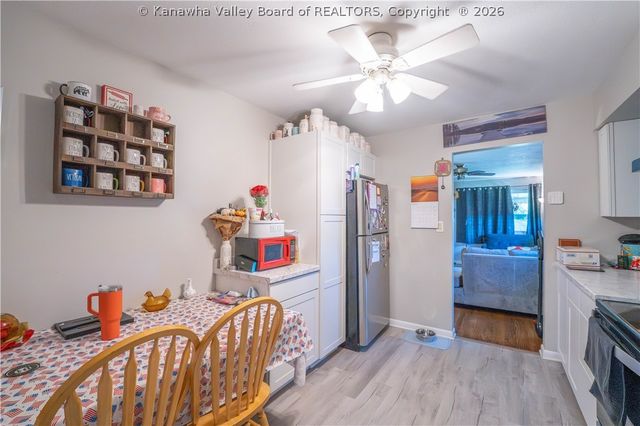 109 Valley Drive, Nitro, WV 25143