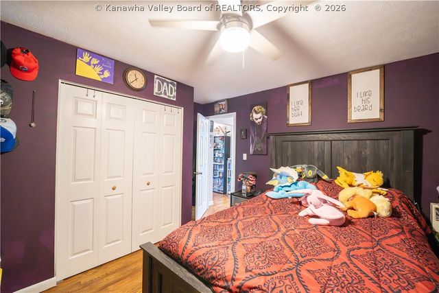 109 Valley Drive, Nitro, WV 25143