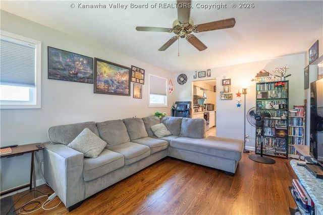 109 Valley Drive, Nitro, WV 25143