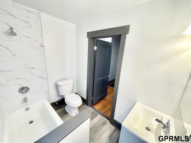 2518 Emmet Street, Omaha, NE 68111