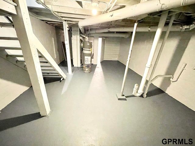 2518 Emmet Street, Omaha, NE 68111