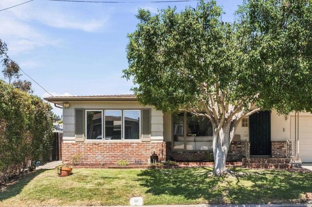 6444 Cleo St, San Diego, CA 92115