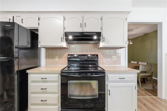 4908 S Shrank Drive, Independence, MO 64055