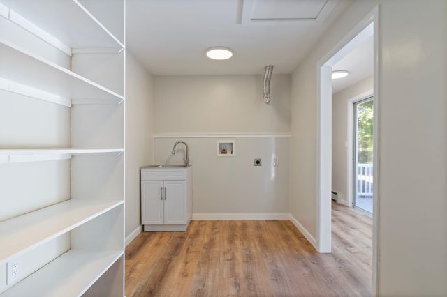 2 Regina Road, Portsmouth, NH 03801