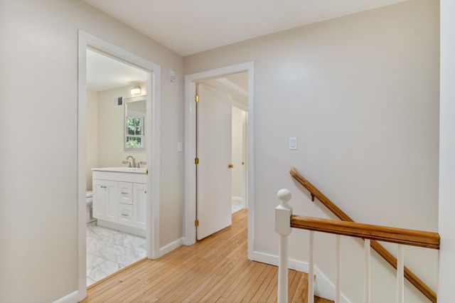 2 Regina Road, Portsmouth, NH 03801