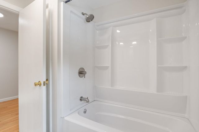 2 Regina Road, Portsmouth, NH 03801