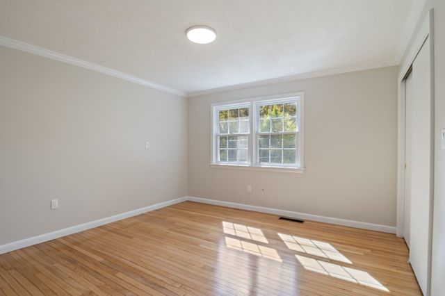 2 Regina Road, Portsmouth, NH 03801