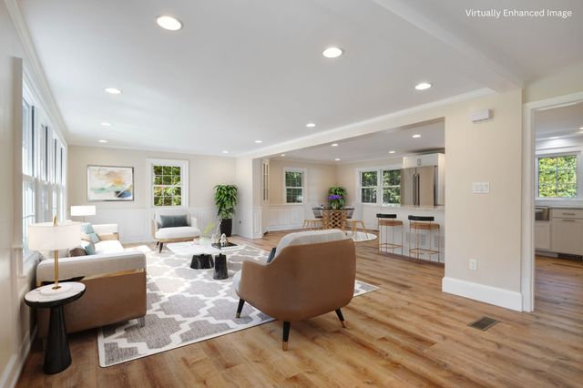 2 Regina Road, Portsmouth, NH 03801