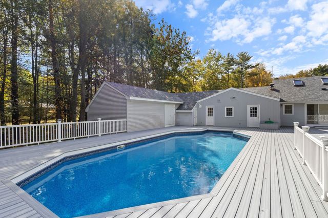 2 Regina Road, Portsmouth, NH 03801