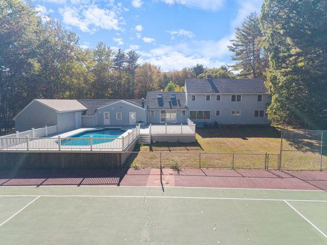 2 Regina Road, Portsmouth, NH 03801