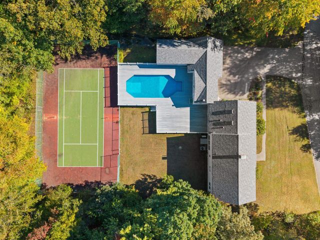 2 Regina Road, Portsmouth, NH 03801
