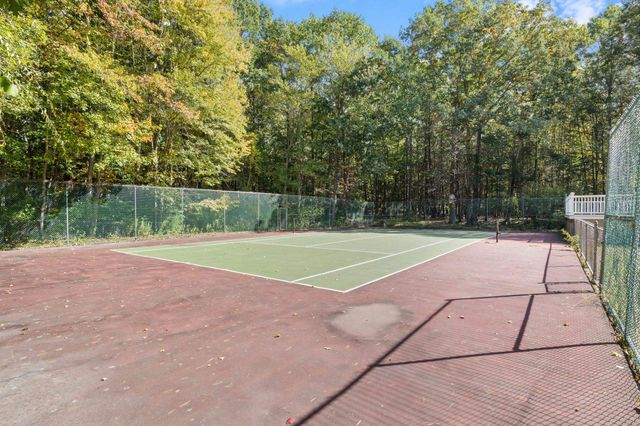 2 Regina Road, Portsmouth, NH 03801