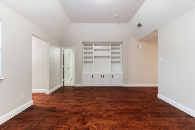 5912 Crestberry Lane, Sachse, TX 75048