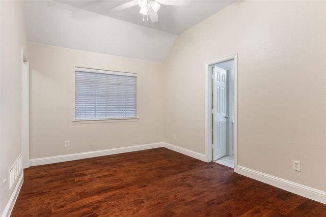 5912 Crestberry Lane, Sachse, TX 75048