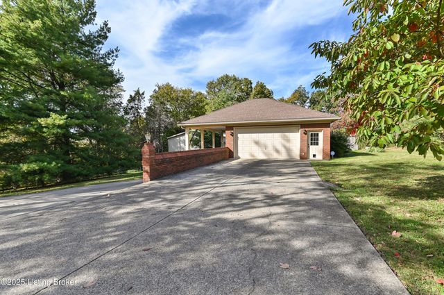 13991 Poplar Ln, Louisville, KY 40299