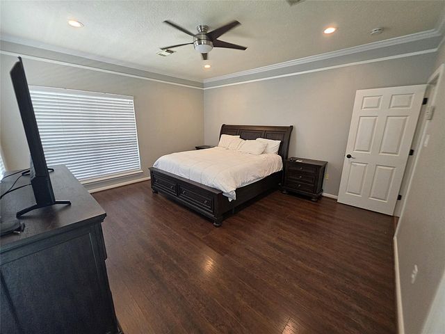 3530 Highway 146 S, Shoreacres, TX 77571