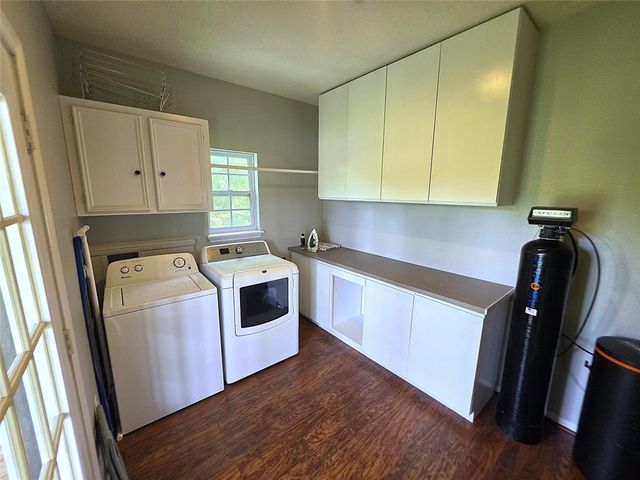3530 Highway 146 S, Shoreacres, TX 77571