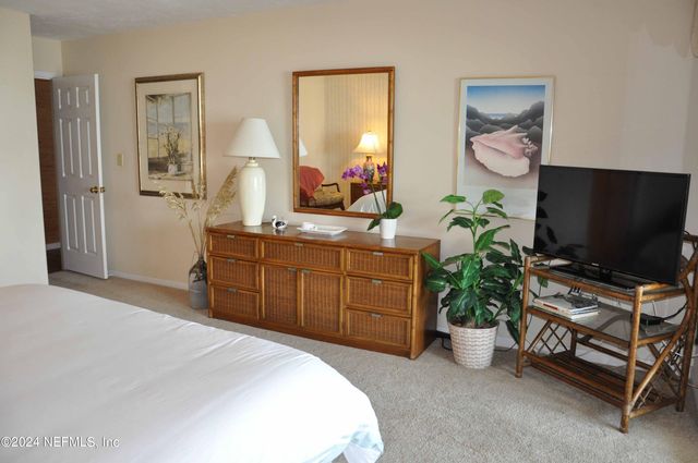 10 10TH Street 33, Atlantic Beach, FL 32233