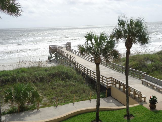 10 10TH Street 33, Atlantic Beach, FL 32233