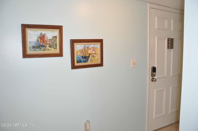 10 10TH Street 33, Atlantic Beach, FL 32233