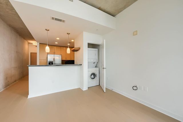 360 Nueces ST 1208, Austin, TX 78701