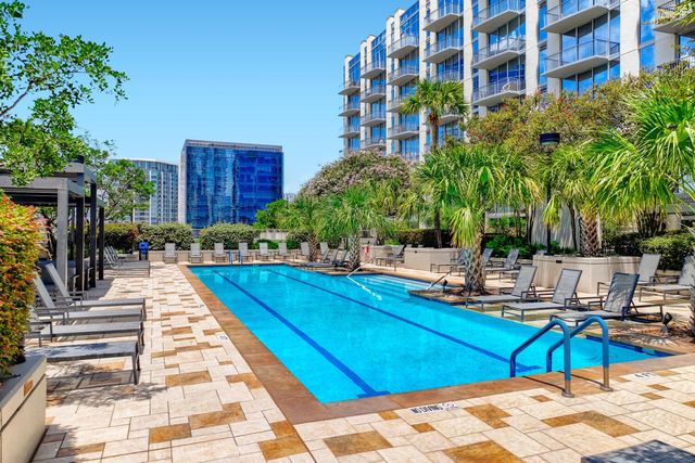360 Nueces ST 1208, Austin, TX 78701