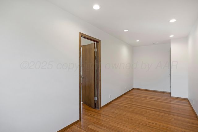 6401 HINSDALE Drive, Amarillo, TX 79109