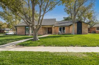 6401 HINSDALE Drive, Amarillo, TX 79109