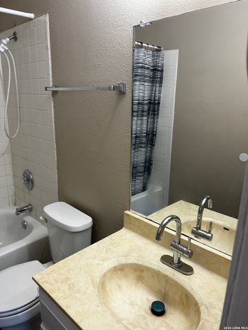 11610 Vance Jackson Rd Apt 864, San Antonio, TX 78230