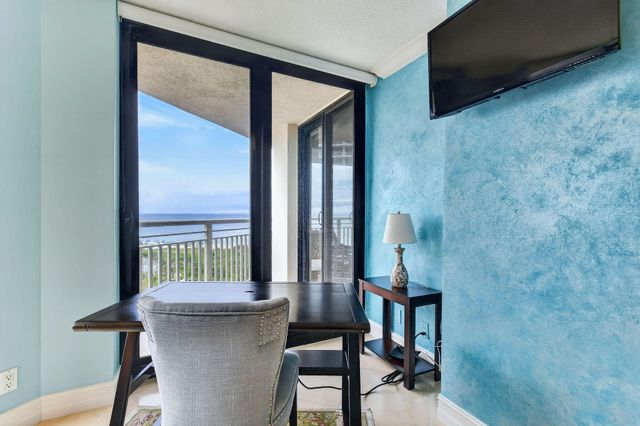 3000 N OCEAN Drive 8A, Singer Island, FL 33404