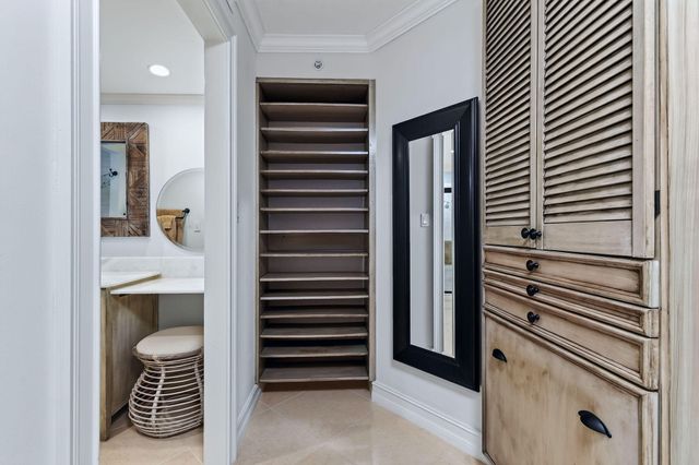 3000 N OCEAN Drive 8A, Singer Island, FL 33404