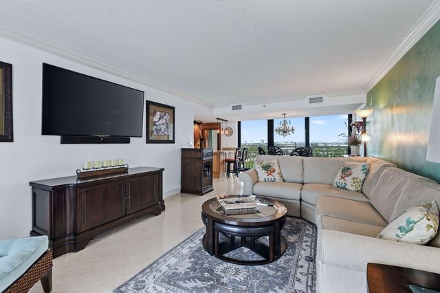 3000 N OCEAN Drive 8A, Singer Island, FL 33404