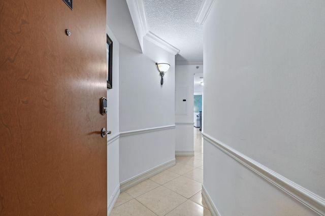 3000 N OCEAN Drive 8A, Singer Island, FL 33404