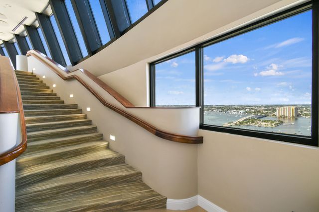 3000 N OCEAN Drive 8A, Singer Island, FL 33404