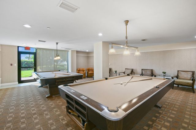 3000 N OCEAN Drive 8A, Singer Island, FL 33404