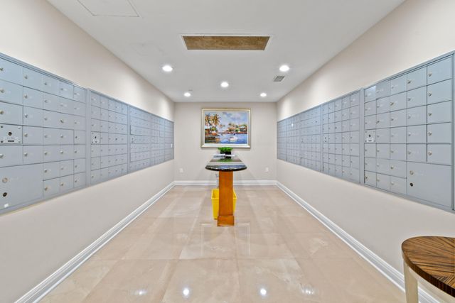 3000 N OCEAN Drive 8A, Singer Island, FL 33404