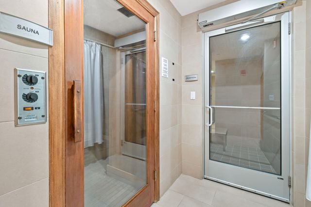 3000 N OCEAN Drive 8A, Singer Island, FL 33404