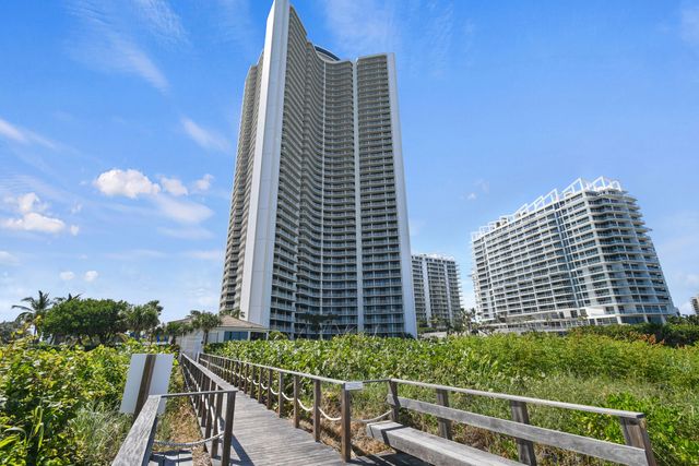3000 N OCEAN Drive 8A, Singer Island, FL 33404