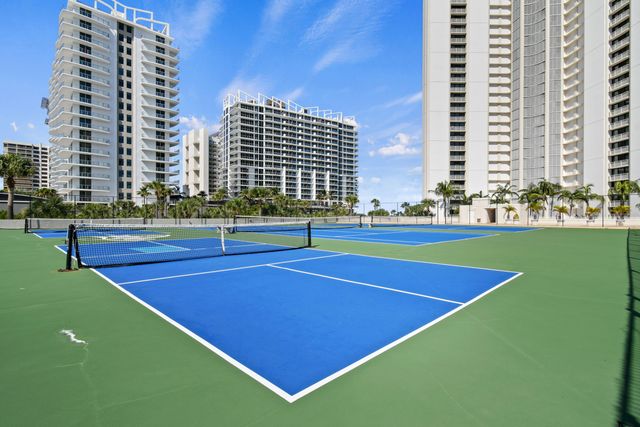 3000 N OCEAN Drive 8A, Singer Island, FL 33404