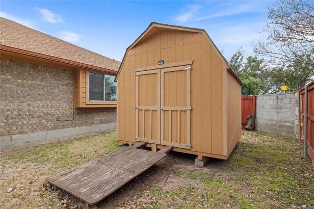 19500 Cheyenne Valley DR, Round Rock, TX 78664