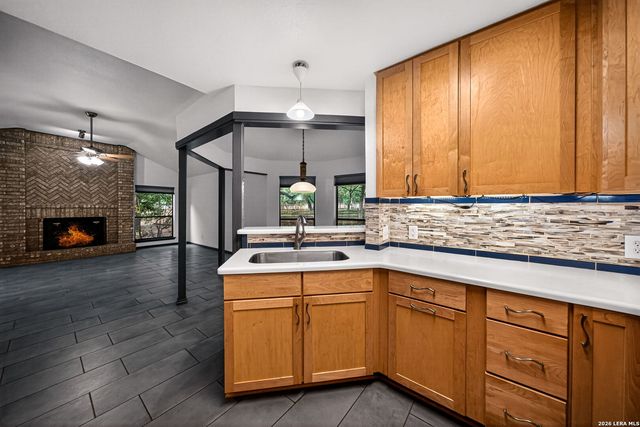 25334 Hazy Hollow, San Antonio, TX 78255