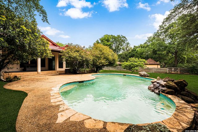 25334 Hazy Hollow, San Antonio, TX 78255